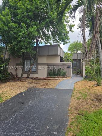 10634 SW 75th Ln, Unincorporated Dade County, Florida 33173, image 2