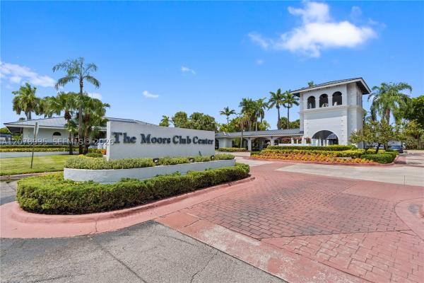 6633 NW 176th Ter, Hialeah, Florida 33015, image 3