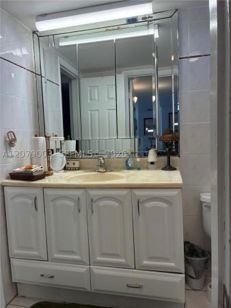 Point East, 2980 E Point East Dr #D608, Aventura, Florida 33160, image 2
