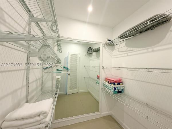 4001 S Ocean Dr #11J, Hallandale Beach, Florida 33019, image 2
