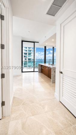 Una Residences, 175 SE 25th Rd #504, Miami, Florida 33131, image 2