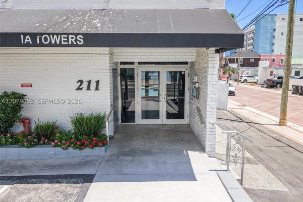 Victoria Towers, 211 S Ocean Dr #302, Hollywood, Florida 33019, image 3