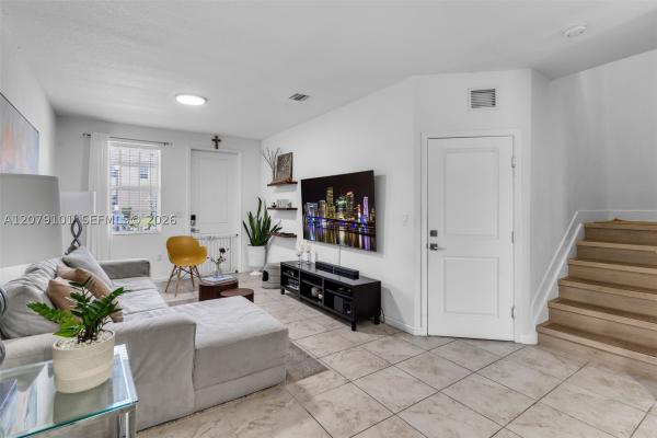 Palm Breeze, 2438 SE 15th St, Homestead, Florida 33035, image 2