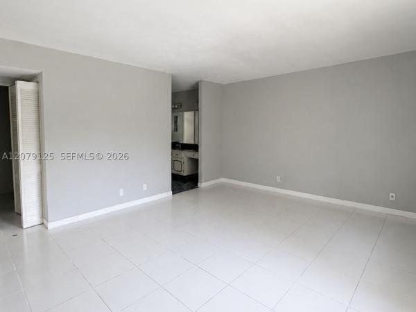 The Lakes Of Inverrary, 3360 Spanish Moss Ter #204, Lauderhill, Florida 33319, image 2