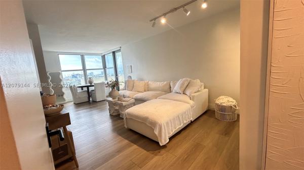 Triton Tower, 2899 Collins Ave #1714, Miami Beach, Florida 33140, image 3