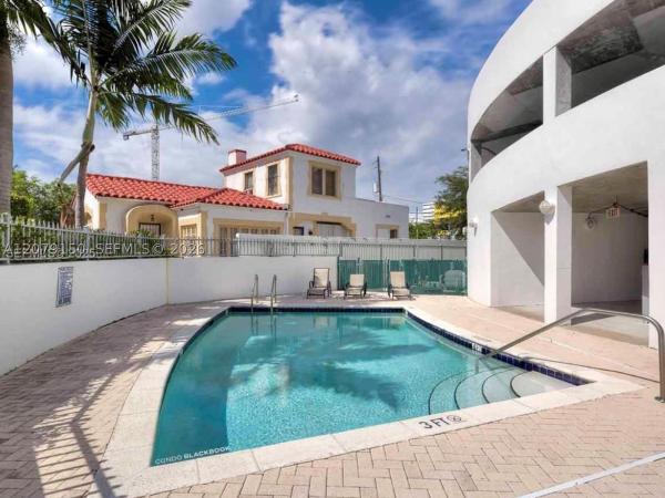 Baylofts, 455 NE 25th St #904, Miami, Florida 33137, image 1