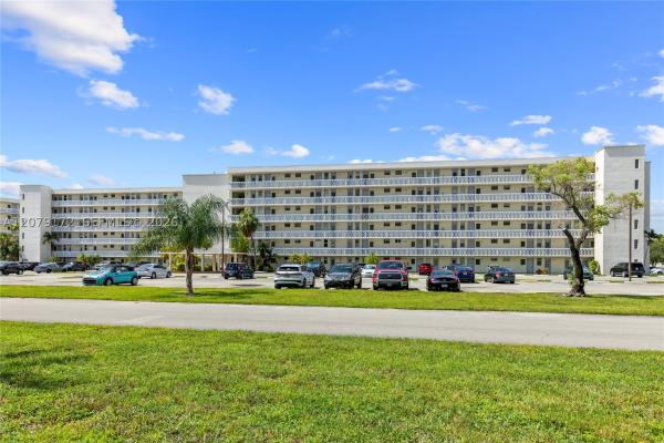 Point East, 2855 Leonard Dr #H-605, Aventura, Florida 33160, image 2