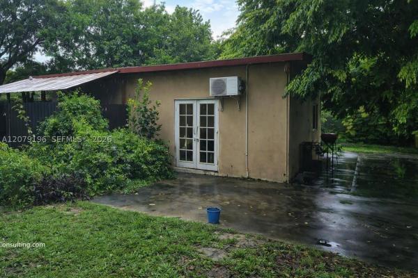 759 S Biscayne River Dr, Unincorporated Dade County, Florida 33169, image 1