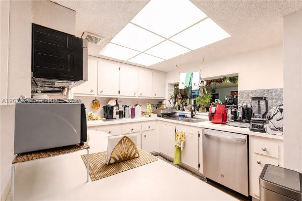 Sabal Palm Of Pine Island Ridge, 1911 Sabal Palm Dr #101, Davie, Florida 33324, image 1