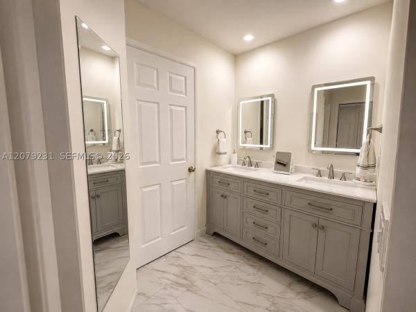 10002 SW 162nd Ct, Unincorporated Dade County, Florida 33196, image 1