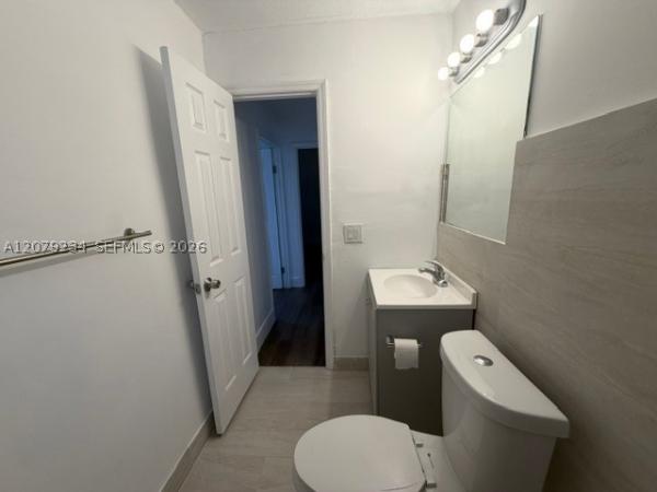 Irons Manor, 805 NE 134th St #B, North Miami, Florida 33161, image 1