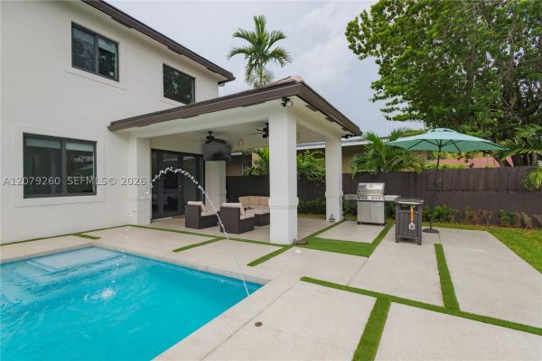 5778 SW 33rd St, Unincorporated Dade County, Florida 33155, image 2