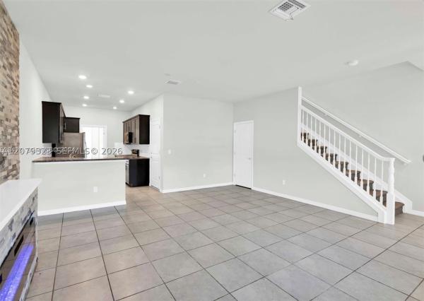 Parkview At Hillcrest, 1240 Eucalyptus Dr #2, Hollywood, Florida 33021, image 2