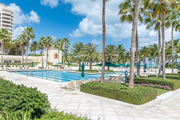 Resort Villa, 717 Crandon Blvd #407, Key Biscayne, Florida 33149, image 1