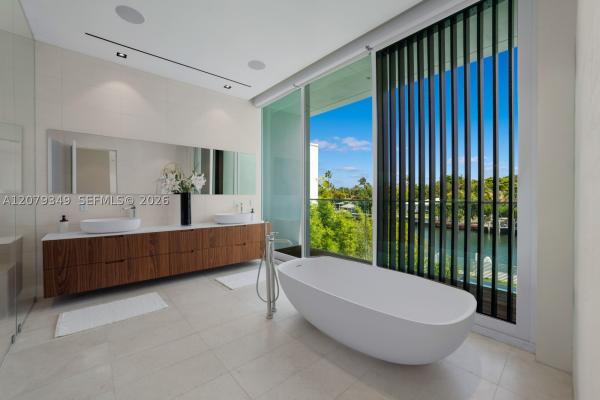 The Villas At The Ritz-Carlton, 1031 W 48th St #NO 6, Miami Beach, Florida 33140, image 2