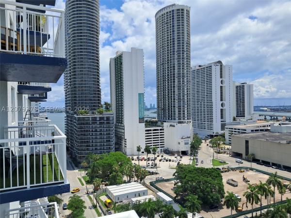 1800 Biscayne Plaza, 275 NE 18th St #1704, Miami, Florida 33132, image 1