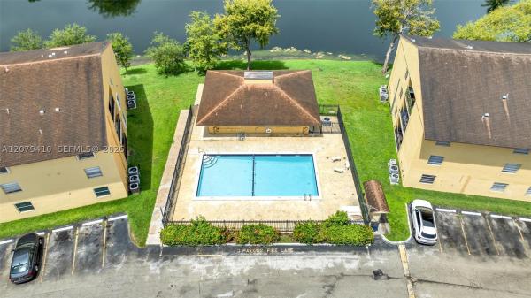 15470 SW 82nd Ln #332, Unincorporated Dade County, Florida 33193, image 1