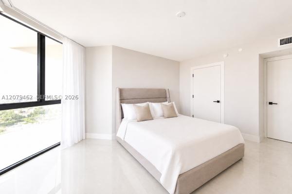 The Landmark, 20185 E Country Club Dr #1801, Aventura, Florida 33180, image 1