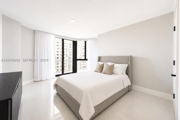 The Landmark, 20185 E Country Club Dr #1801, Aventura, Florida 33180, image 2
