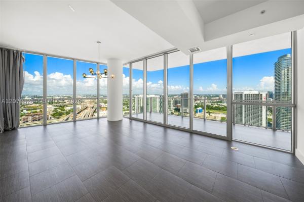 Marquis Residences, 1100 Biscayne Blvd #3805, Miami, Florida 33132, image 2