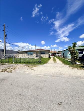 695 NW 130th St, North Miami, Florida 33168, image 2