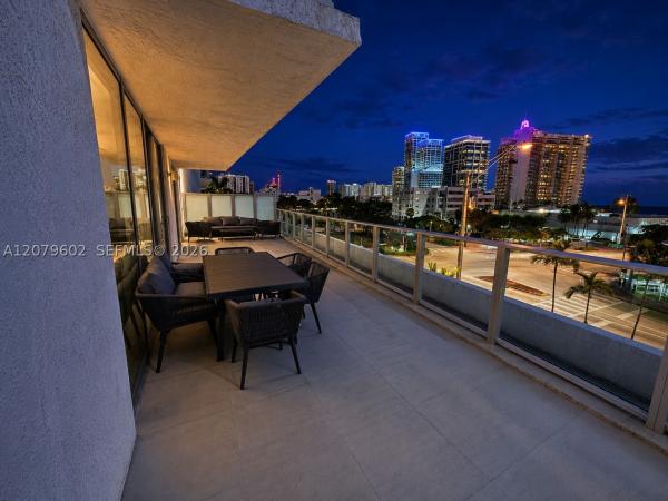Peloro, 6620 Indian Creek Dr #418, Miami Beach, Florida 33141, image 2