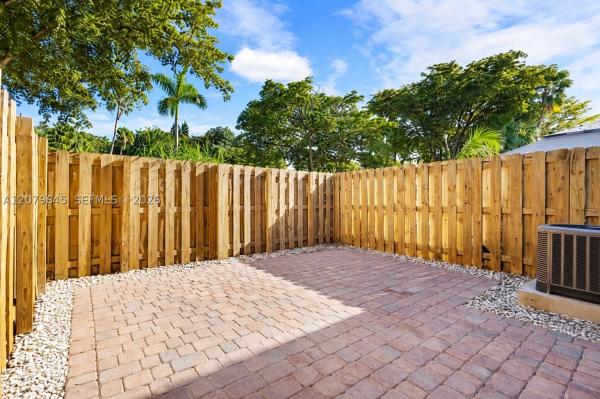 15075 SW 113th Ter, Unincorporated Dade County, Florida 33196, image 1