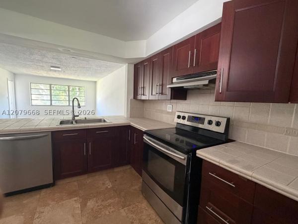 1400 NE 191st St #310, Unincorporated Dade County, Florida 33179, image 1