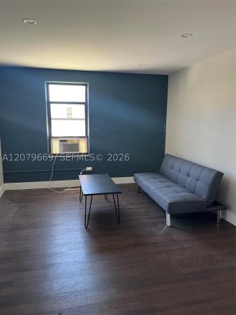 Freshwater, 821 N Tamarind Ave #B, West Palm Beach, Florida 33401, image 3