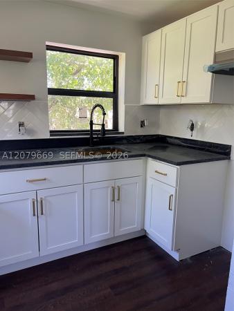Freshwater, 821 N Tamarind Ave #B, West Palm Beach, Florida 33401, image 2