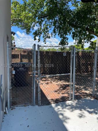 Freshwater, 821 N Tamarind Ave #B, West Palm Beach, Florida 33401, image 1