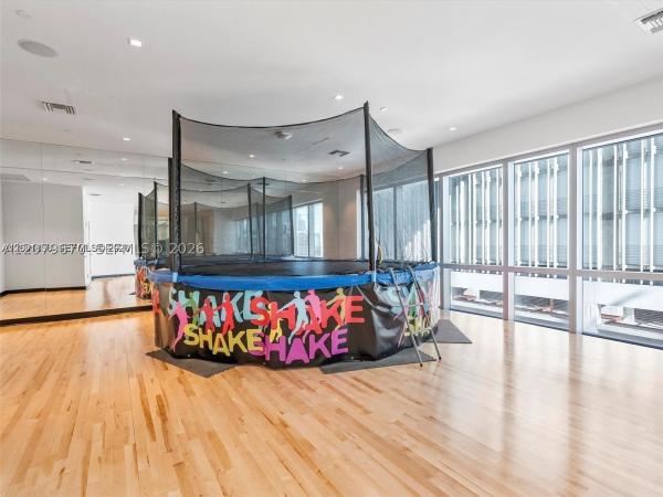 Paramount Miami Worldcenter, 851 NE 1st Ave #4109, Miami, Florida 33132, image 3