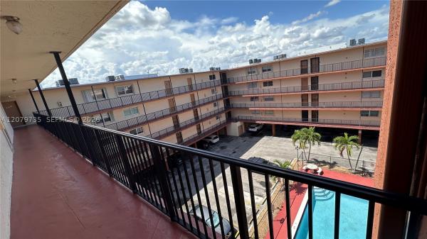 Boheme, 1075 W 68th St #403, Hialeah, Florida 33014, image 2
