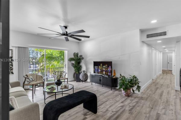 13726 SW 90th Ave #28, Unincorporated Dade County, Florida 33176, image 2