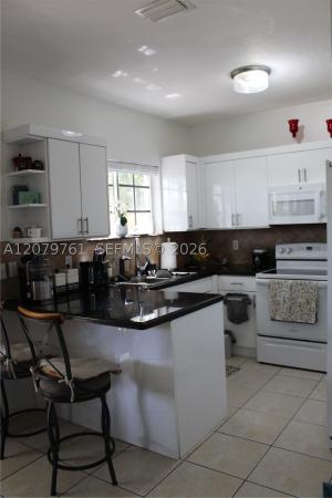 Caribbean Isles Villas, 2650 NE 3rd Dr #104, Homestead, Florida 33033, image 3