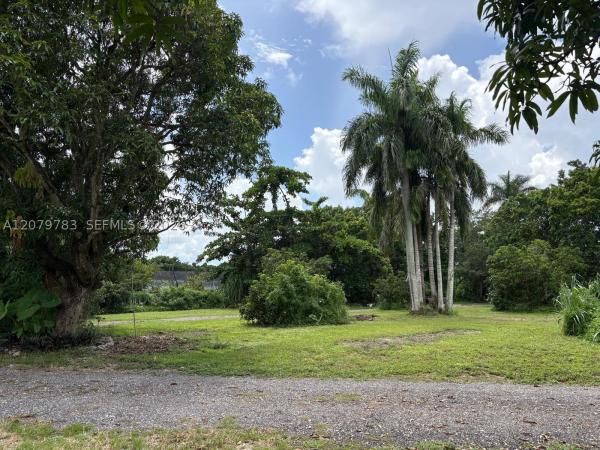 17725 SW 218th St, Unincorporated Dade County, Florida 33170, image 1