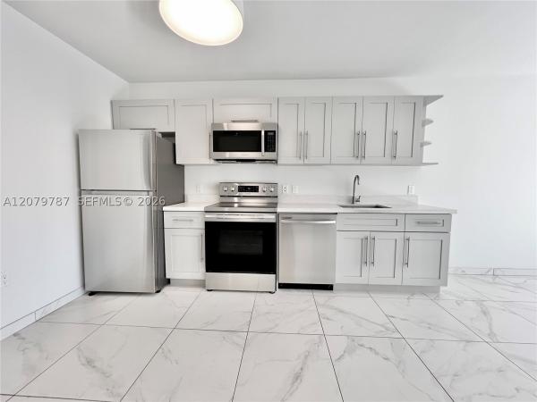 836 SW 2nd St #404, Miami, Florida 33130, image 2
