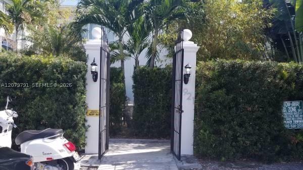 Garden, 3921 N Meridian Ave, Miami Beach, Florida 33140, image 2