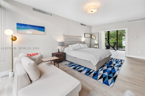 Casa Bianca, 8611 Arboretum Ln, Miami, Florida 33138, image 3