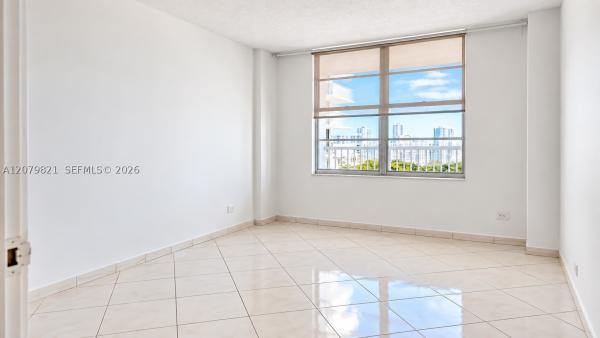 Winston Towers 400, 231 174th St #1215, Sunny Isles Beach, Florida 33160, image 1