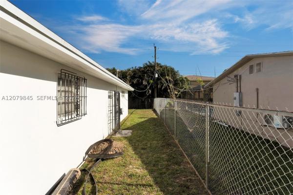 860 NW 207th St, Miami Gardens, Florida 33169, image 2