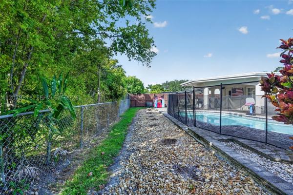 Bel Aire, 18569 SW 89th Pl, Cutler Bay, Florida 33157, image 2