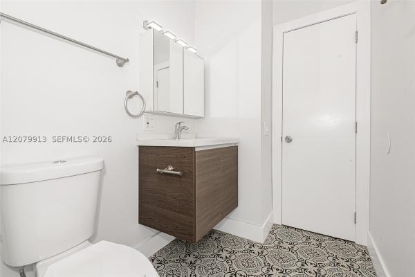 Oceanside Isle Of Normandy, 6910 Bay Dr #6, Miami Beach, Florida 33141, image 3