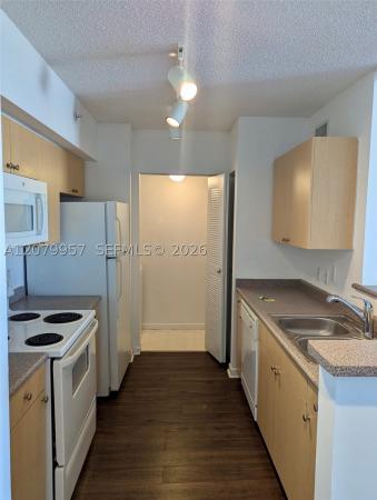 Regent Park At Young Circle, 1919 Van Buren St #721A, Hollywood, Florida 33020, image 2
