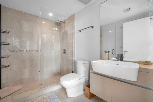 Epic Hotel & Residences, 200 Biscayne Boulevard Way #3703, Miami, Florida 33131, image 2