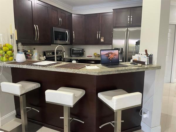 Pelican Pointe, 307 SW 120th Ave, Pembroke Pines, Florida 33025, image 2