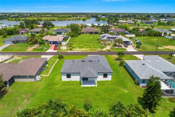 Cape Coral Residential, 1208 NE 19th St, Cape Coral, Florida 33909, image 3