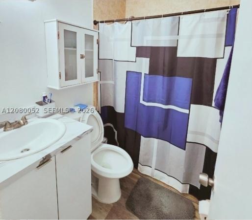 Lago Grande, 6480 W 27th Ct #22-54, Hialeah, Florida 33016, image 3