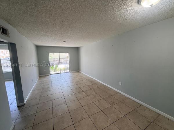 Bella Venezia, 525 W 69th St #106, Hialeah, Florida 33014, image 2