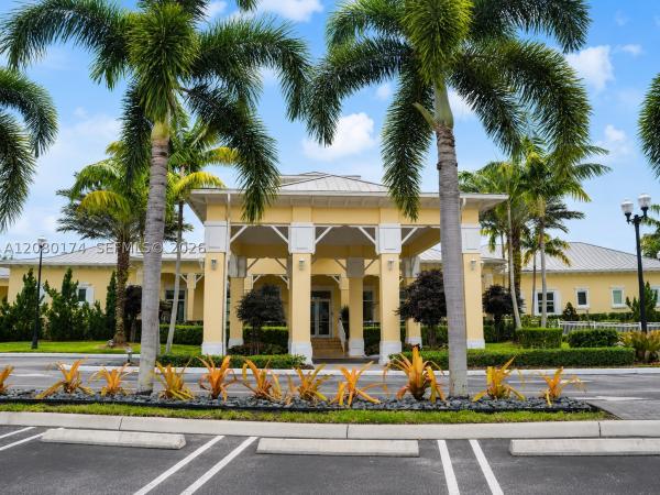 Fiji, 230 SE 29th Ave #1, Homestead, Florida 33033, image 3